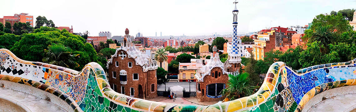 Els accessos i els pavellons de la porteria